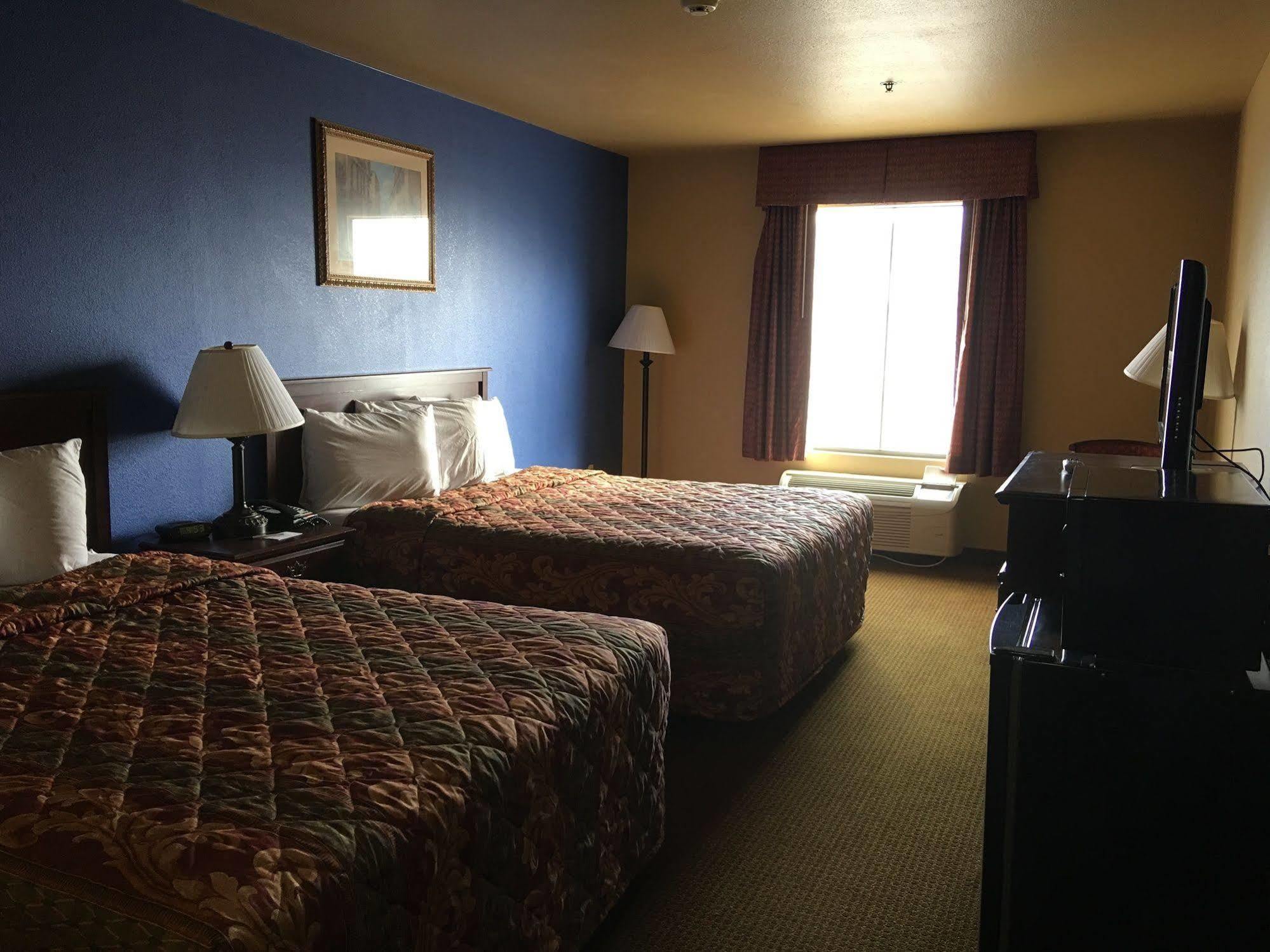 Econo Lodge Inn & Suites Greenbrier Exteriör bild